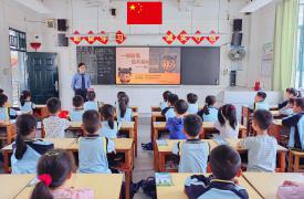检察走进校园 送上法治“万龙甲”